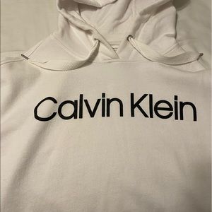 M Women’s cropped Calvin Klein Sweatshirt